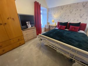 Bedroom- click for photo gallery